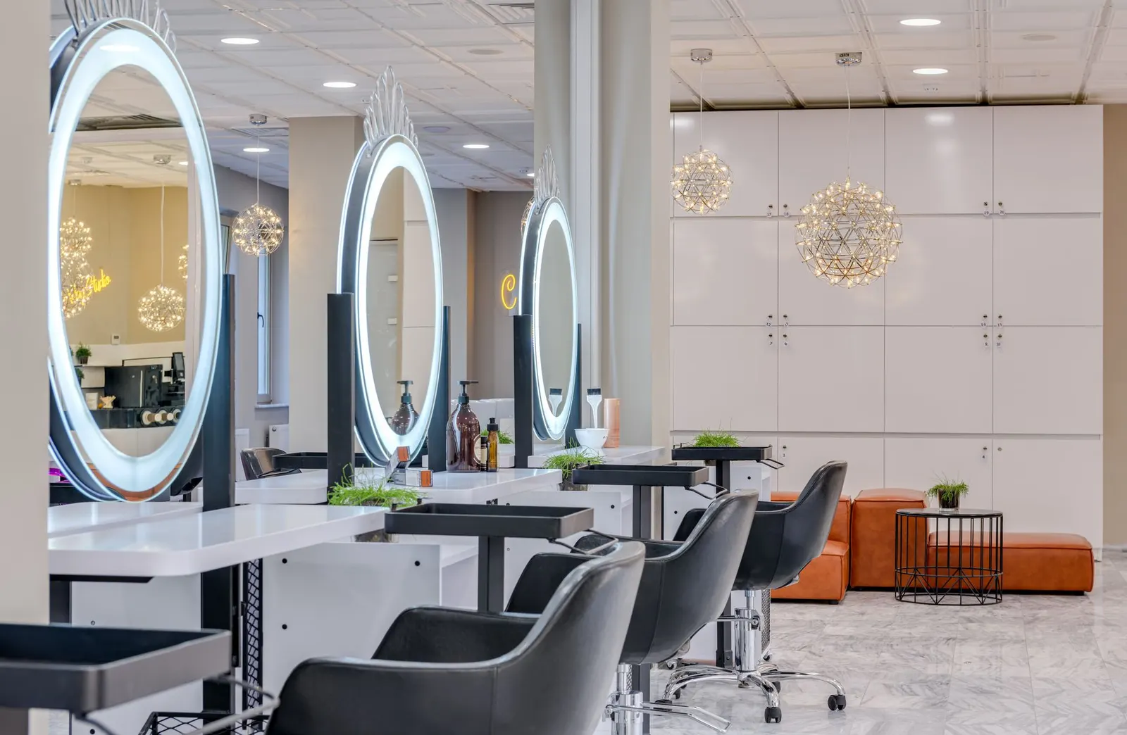 Espace coiffure soigné et contemporain du salon Elle et Lui